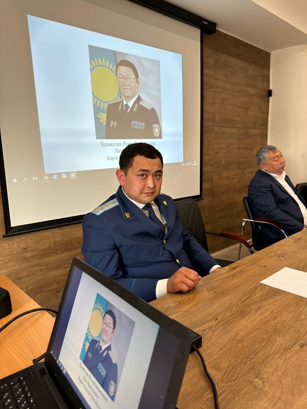 Meeting with employees of the prosecutor’s Office of Shymkent